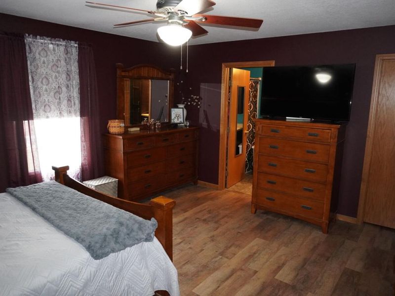 917 Sunrise Drive, Wapakoneta, OH 45895 Photo 14