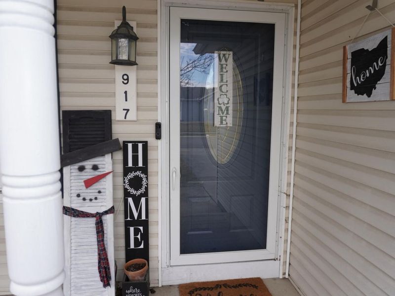 917 Sunrise Drive, Wapakoneta, OH 45895 Photo 3