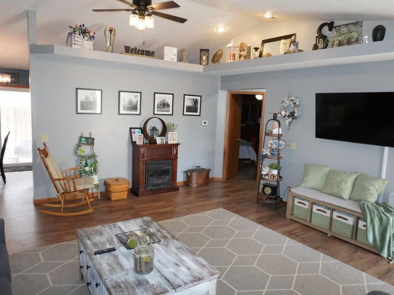 917 Sunrise Drive, Wapakoneta, OH 45895 Photo 6