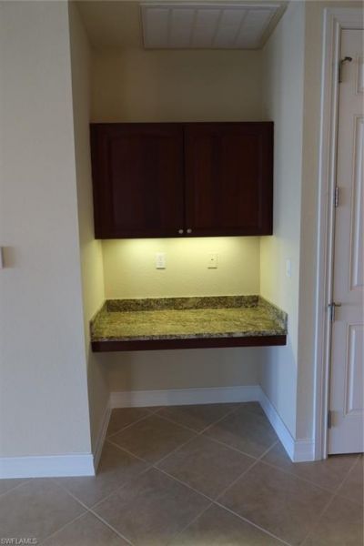 7168 Lemuria Cir, Unit 1701, Naples, FL 34109 Photo