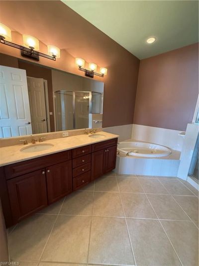 7168 Lemuria Cir, Unit 1701, Naples, FL 34109 Photo