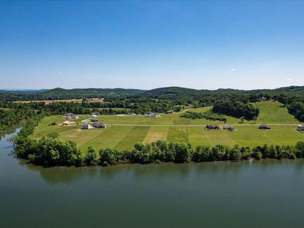 49 Espalier Drive, Decatur, TN 37322