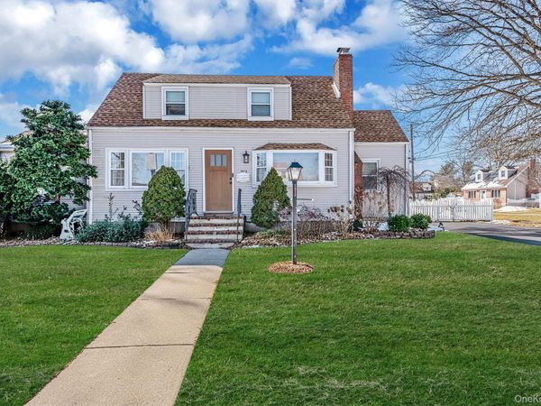 1972 Russell Street , North Bellmore, NY 11710