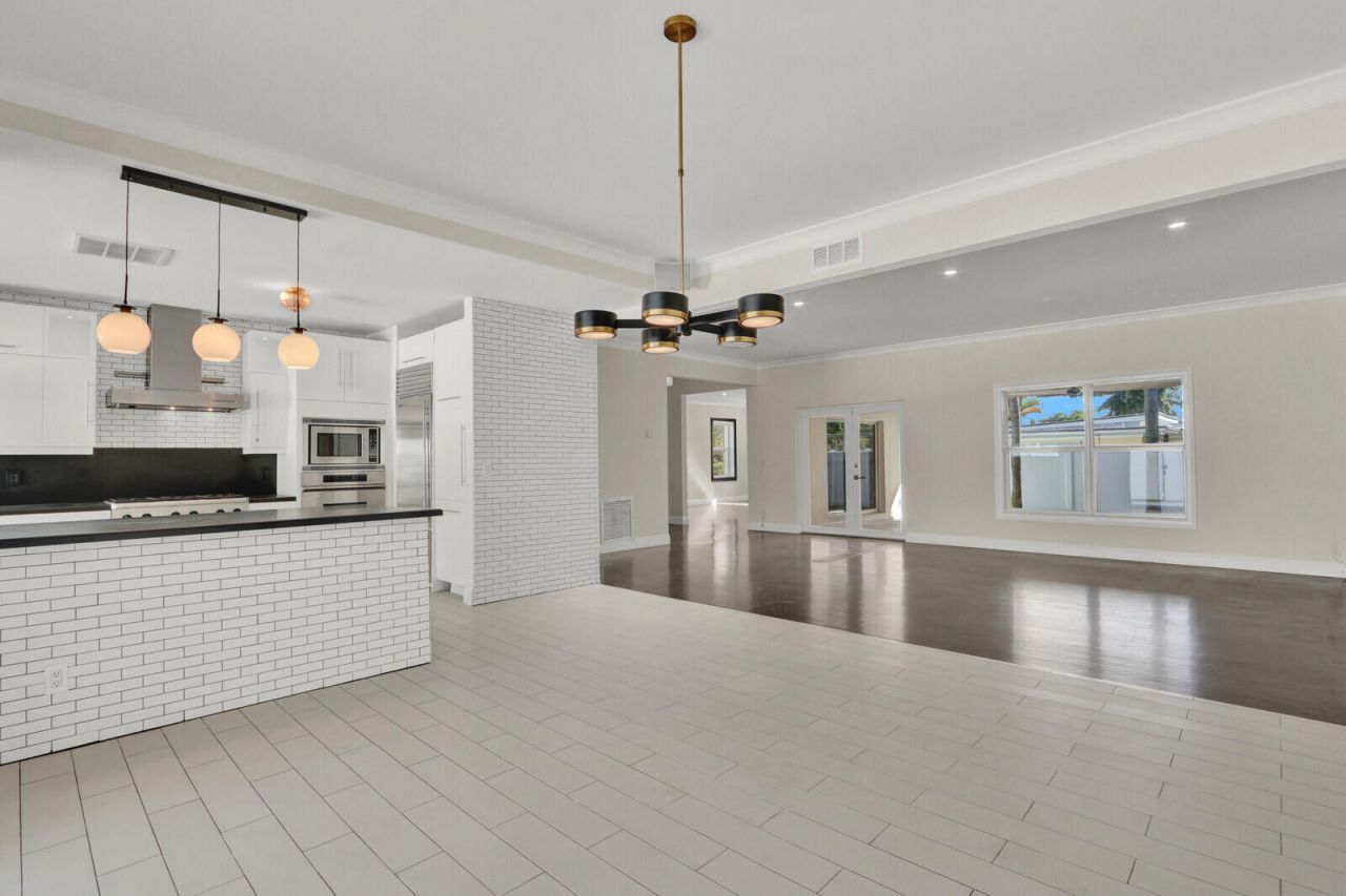 222 30th Street, West Palm Beach, FL 33407 Photo