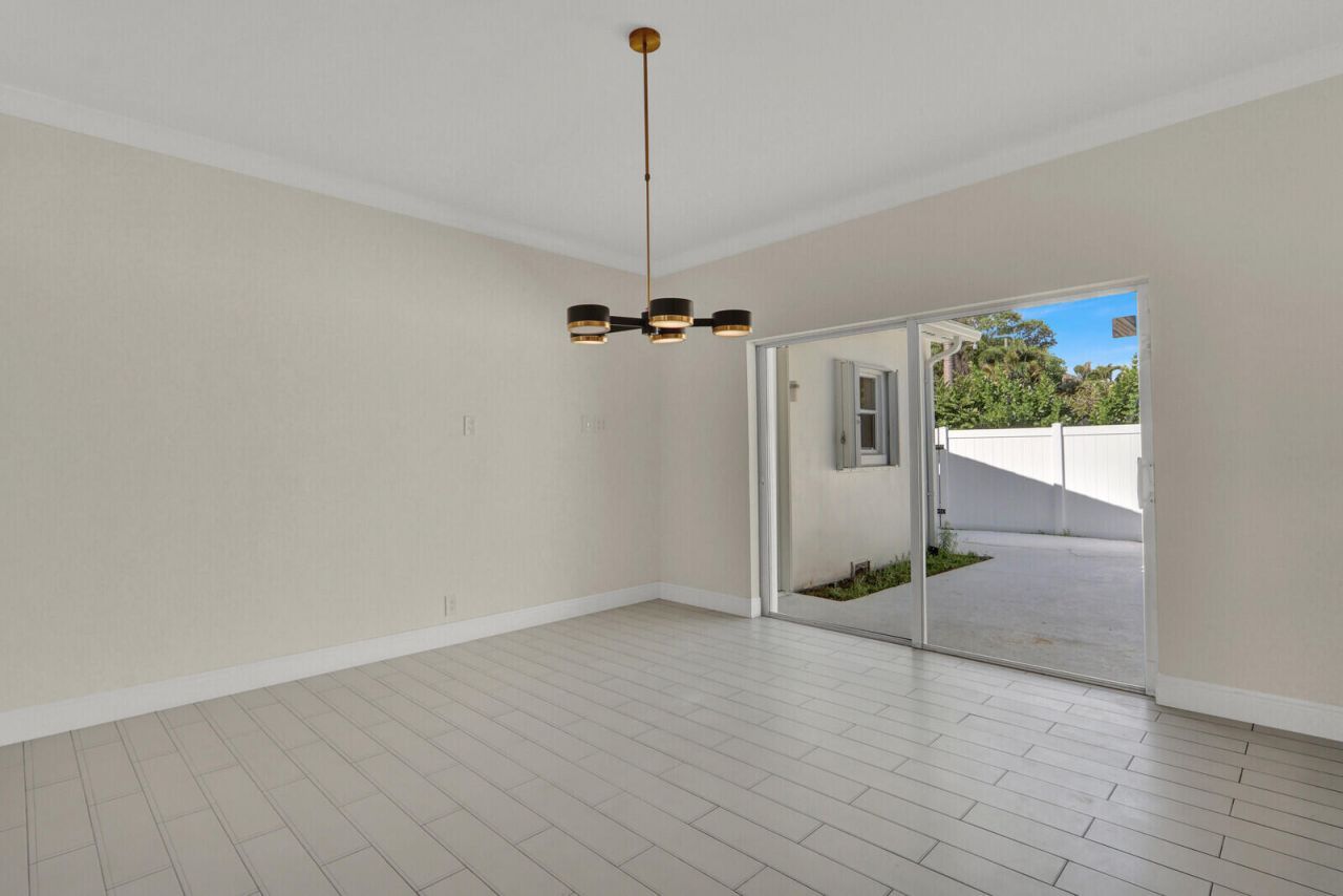 222 30th Street, West Palm Beach, FL 33407 Photo