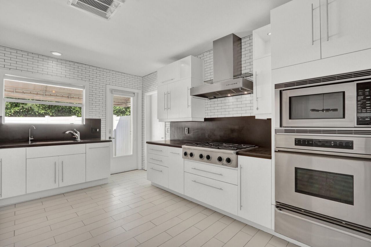 222 30th Street, West Palm Beach, FL 33407 Photo