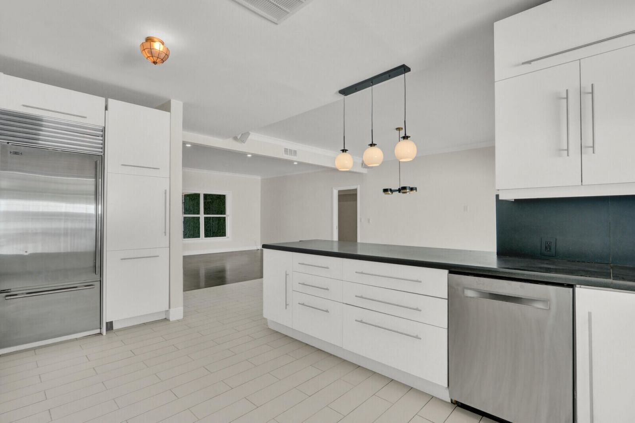 222 30th Street, West Palm Beach, FL 33407 Photo