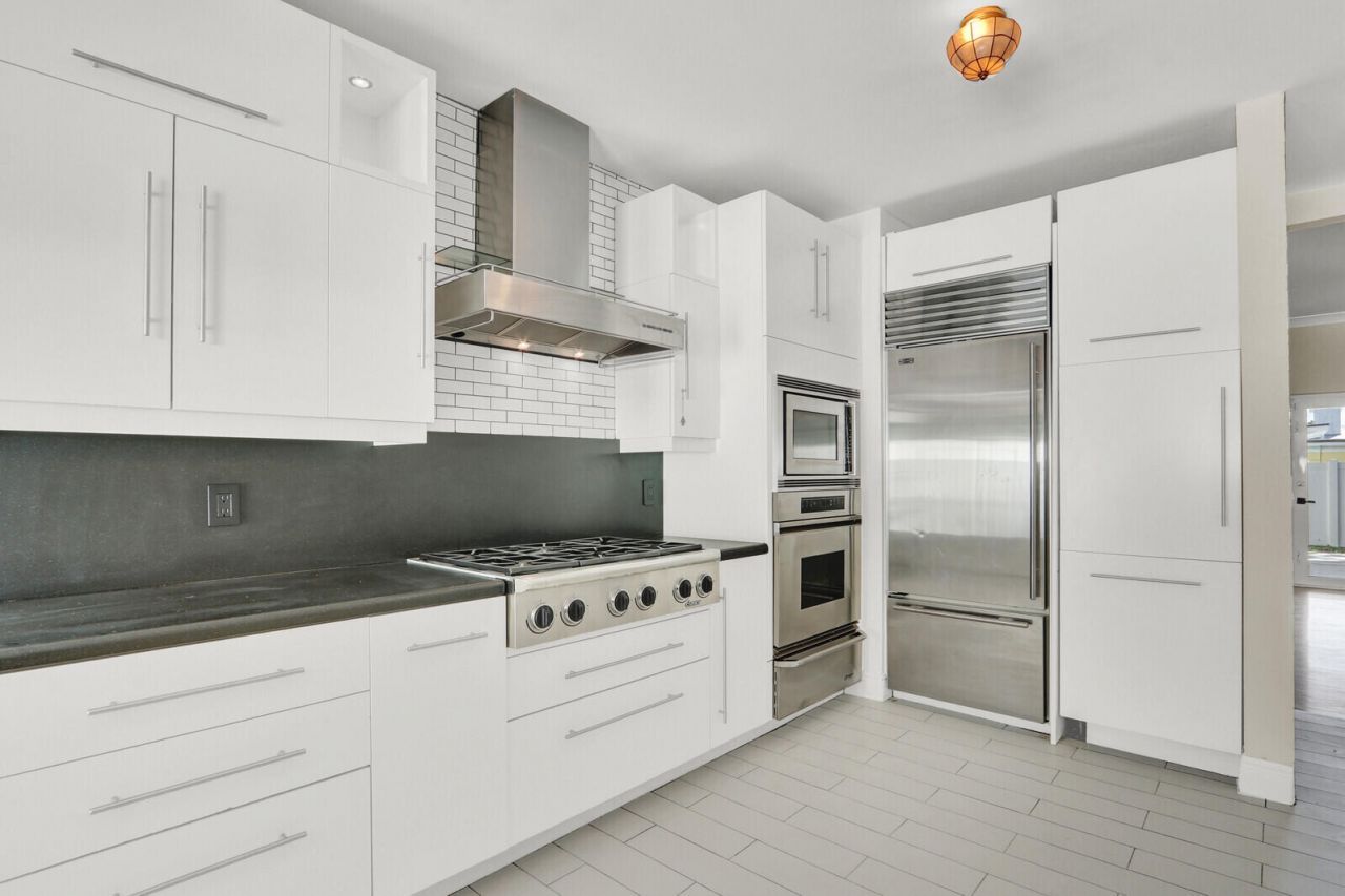 222 30th Street, West Palm Beach, FL 33407 Photo