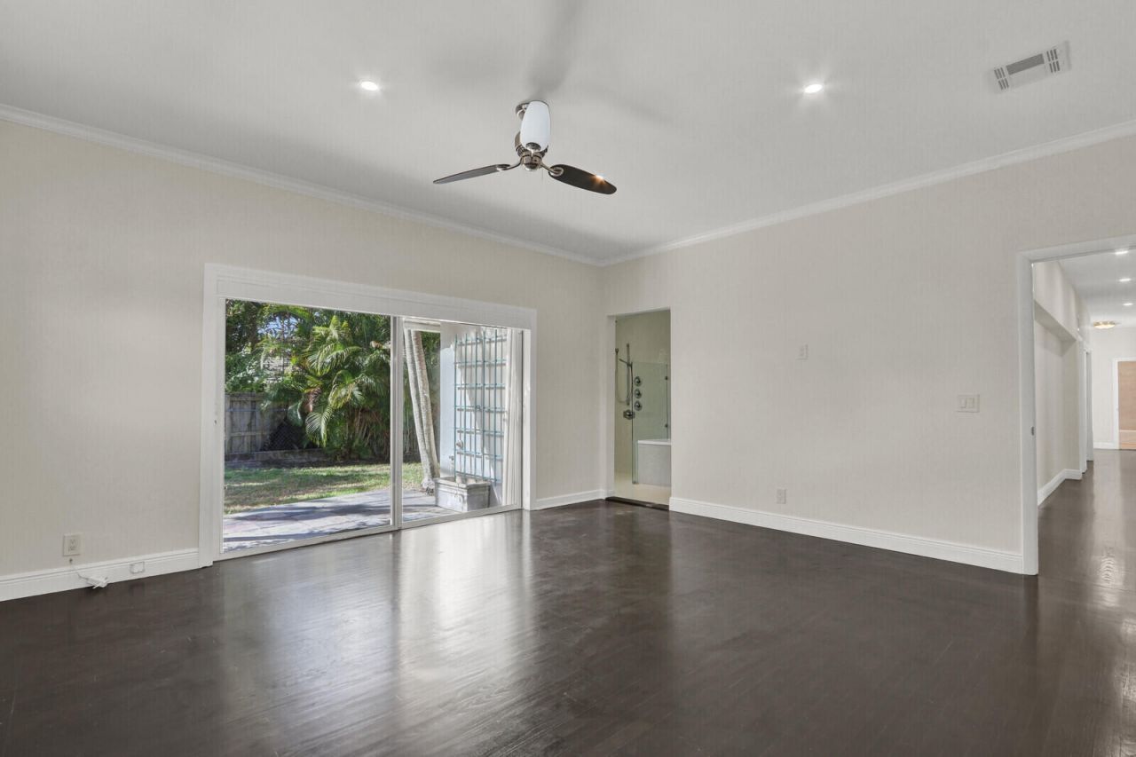 222 30th Street, West Palm Beach, FL 33407 Photo