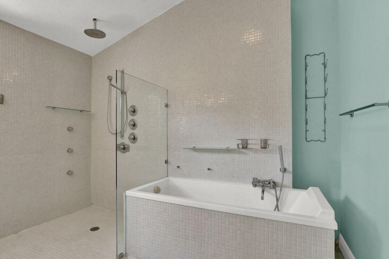 222 30th Street, West Palm Beach, FL 33407 Photo