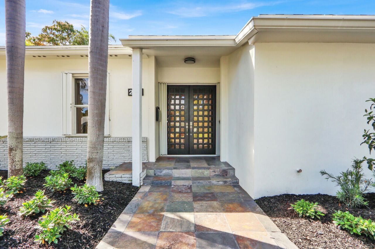 222 30th Street, West Palm Beach, FL 33407 Photo