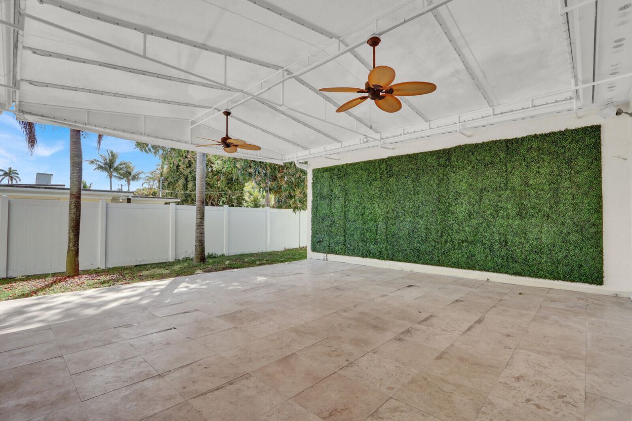 222 30th Street, West Palm Beach, FL 33407 Photo