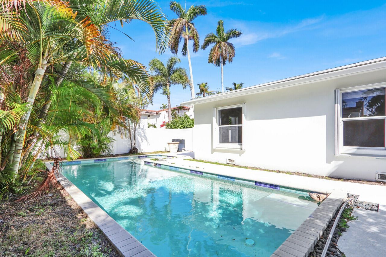 222 30th Street, West Palm Beach, FL 33407 Photo