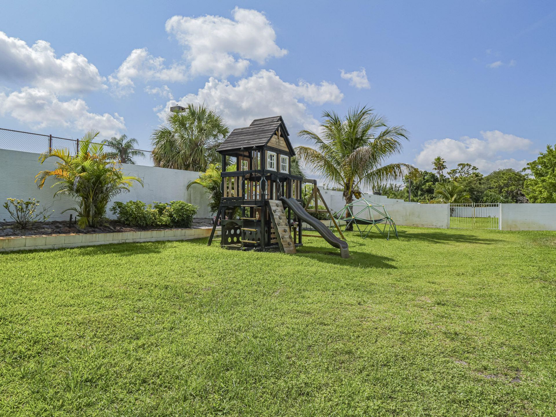 406 9th Court, Vero Beach, FL 32962 Photo