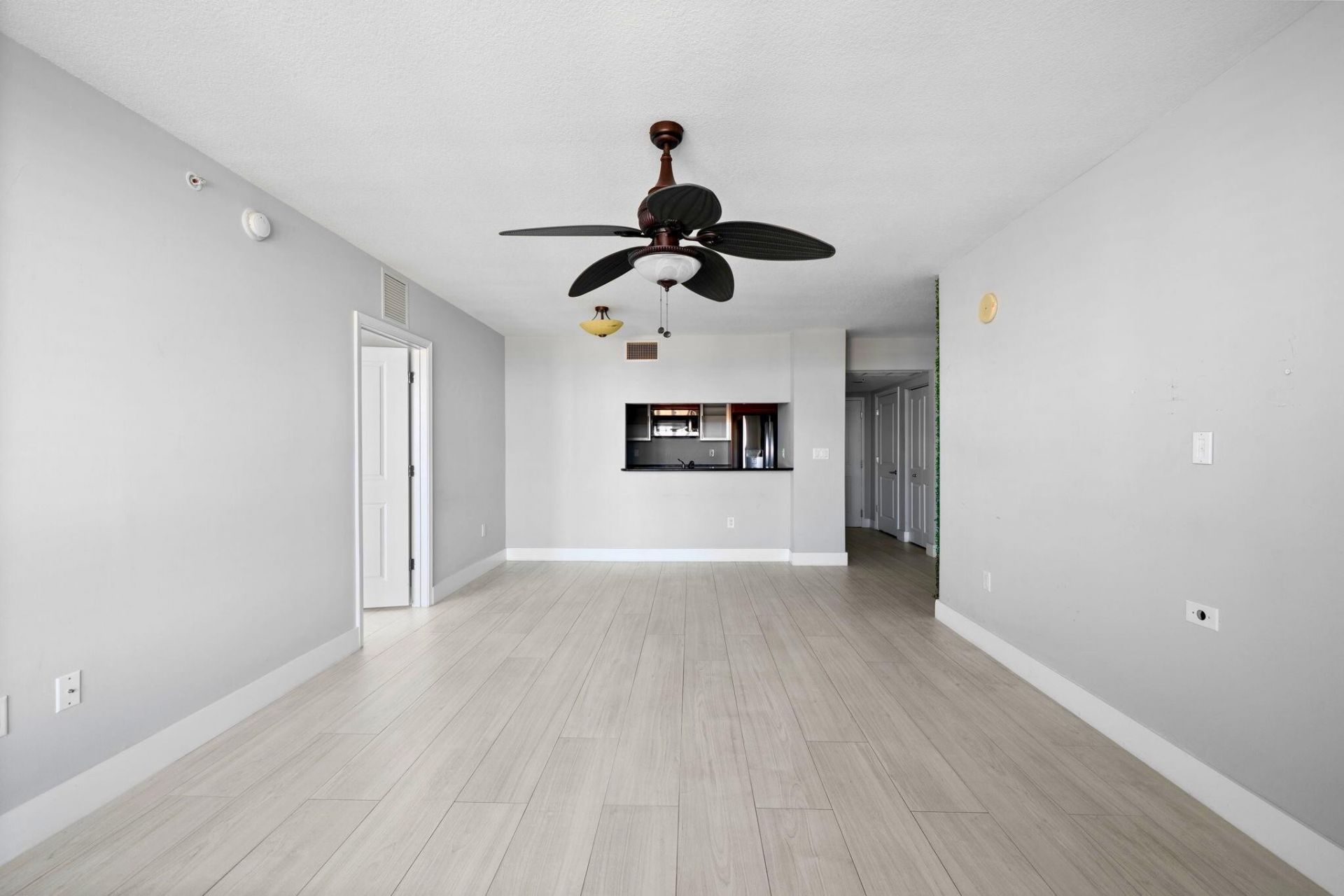 610 W Las Olas Boulevard, Unit 1016N, Fort Lauderdale, FL 33312 Photo