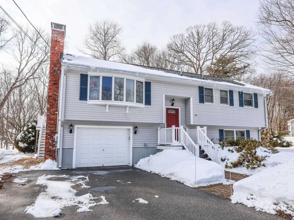 14 Loren Road, Salem, NH 03079