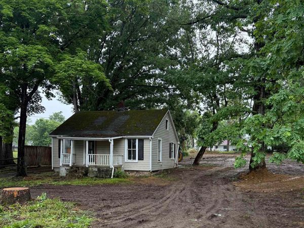 20 SHADOW LN, STUARTS DRAFT, VA 24477