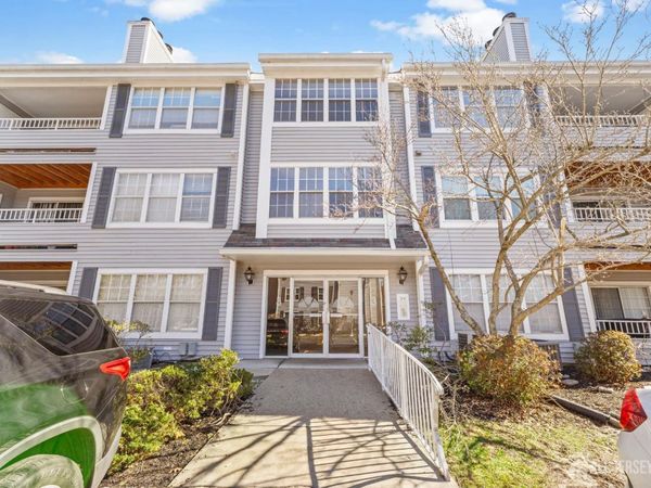 312 Raintree Court, Helmetta, NJ 08828