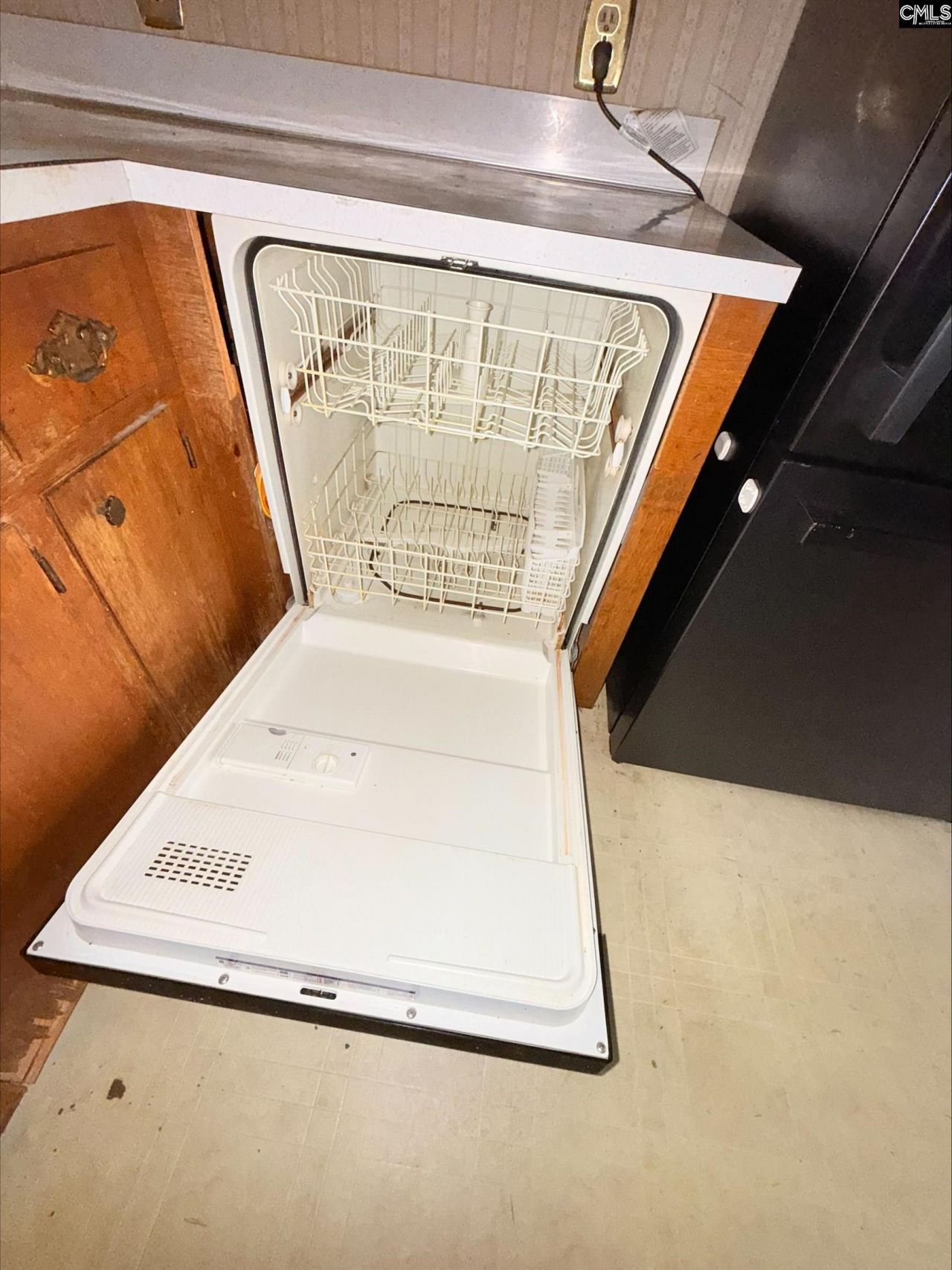 7901 Tradd Street Photo 13