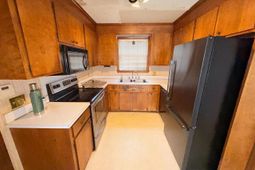 7901 Tradd Street photo 4