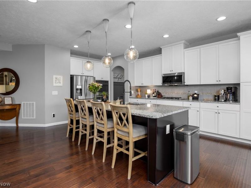 2430 Woodhawk Lane , Avon, OH 44011 Photo 11