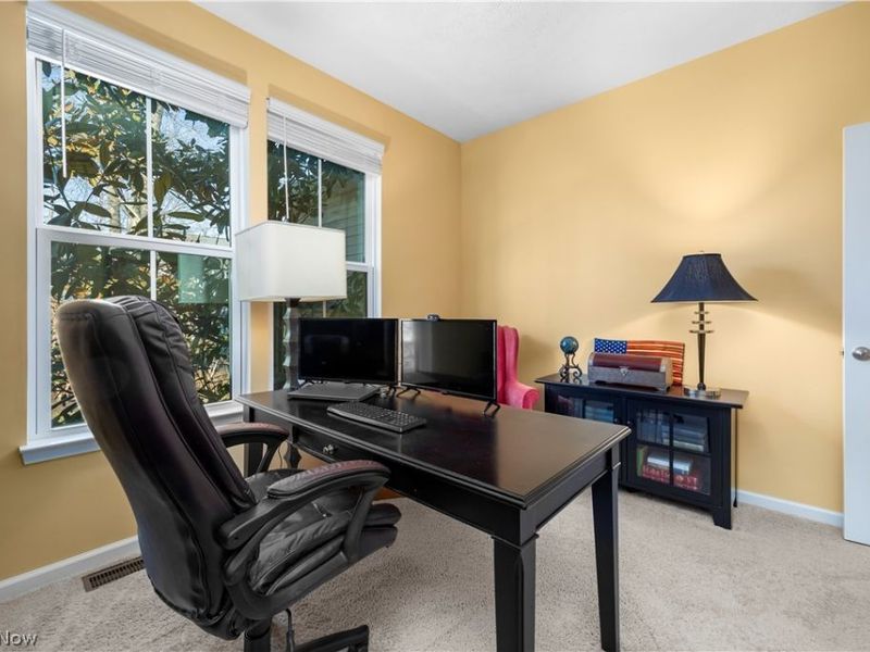 2430 Woodhawk Lane , Avon, OH 44011 Photo 20