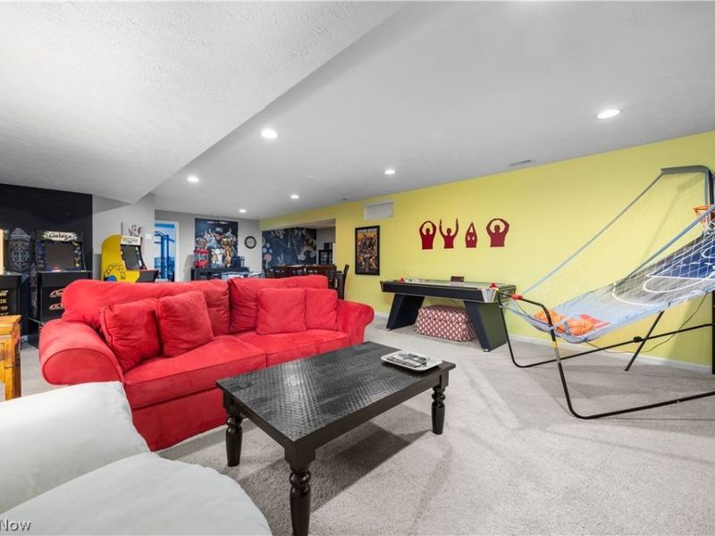 2430 Woodhawk Lane , Avon, OH 44011 Photo 37