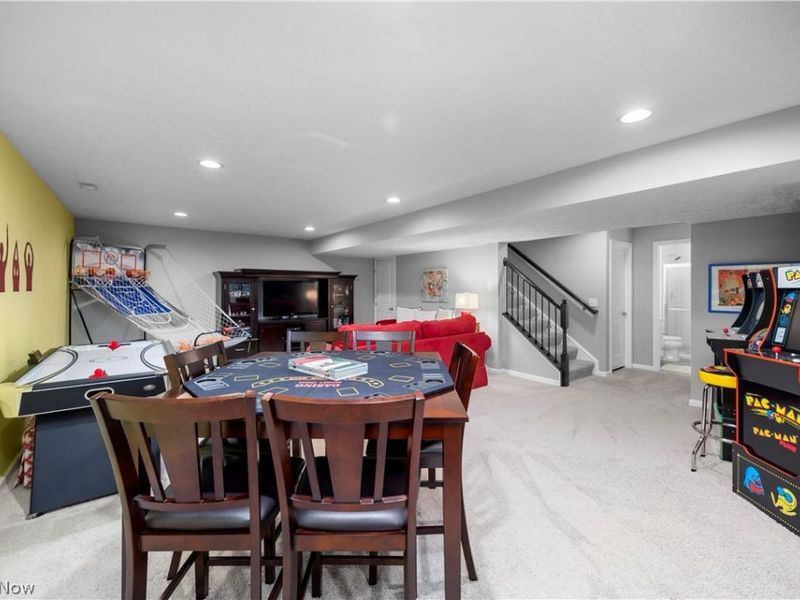 2430 Woodhawk Lane , Avon, OH 44011 Photo 38