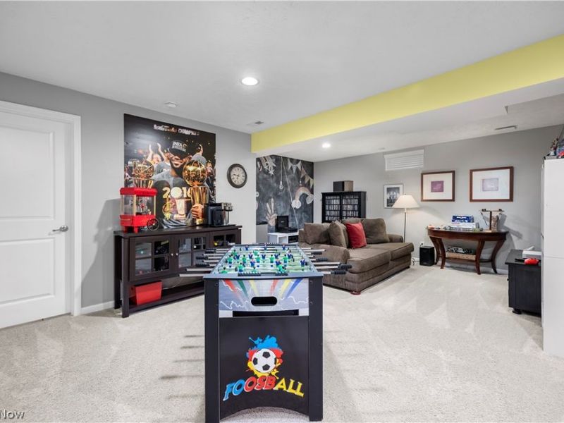 2430 Woodhawk Lane , Avon, OH 44011 Photo 39