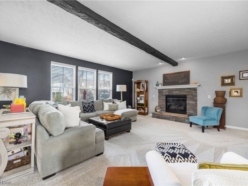 2430 Woodhawk Lane , Avon, OH 44011 Photo 6