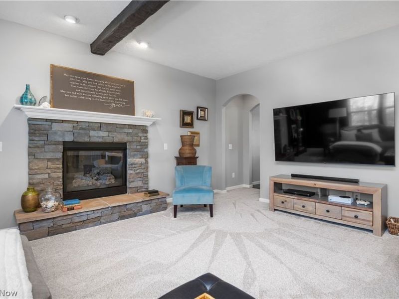 2430 Woodhawk Lane , Avon, OH 44011 Photo 8