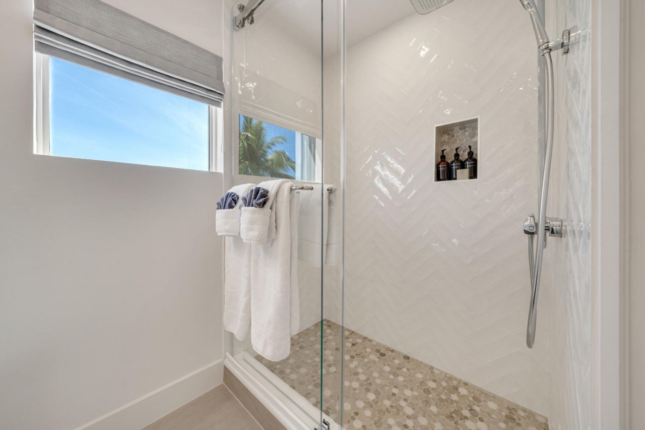 80639 Old Highway, Unit 309, Islamorada, FL 33036 Photo