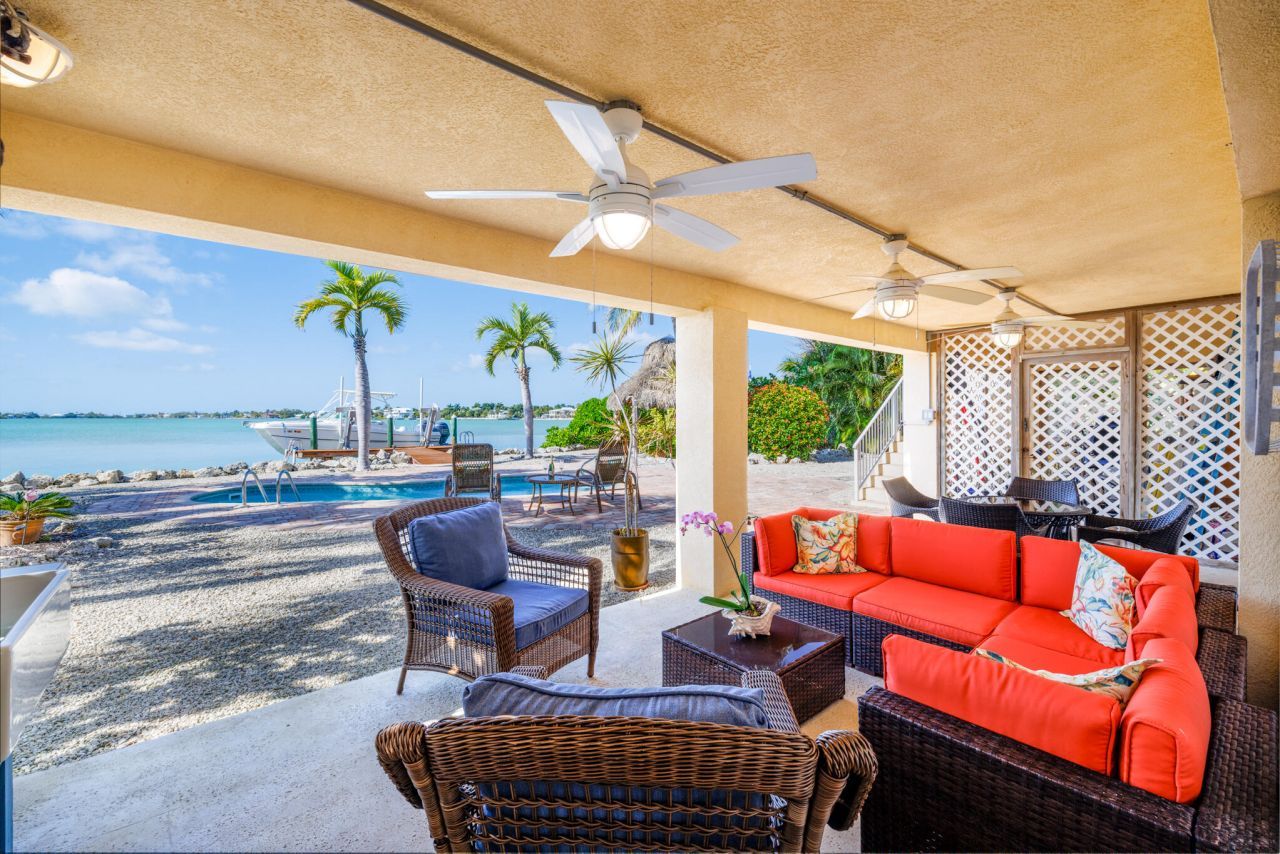 17041 Marlin Drive, Sugarloaf, FL 33042 Photo