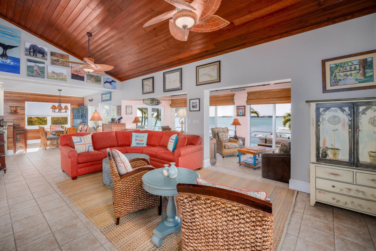 17041 Marlin Drive, Sugarloaf, FL 33042 Photo