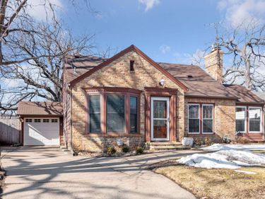 6608 Oliver Avenue S, Richfield, MN 55423