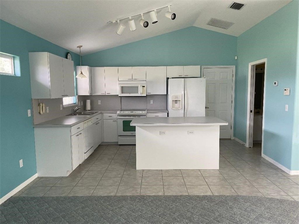 717 W Fischer Circle, Sebastian, FL 32958 Photo