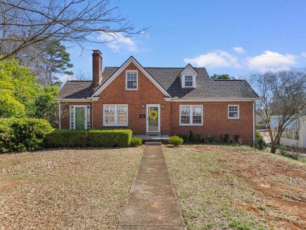 715 Riverview Dr, Florence, AL