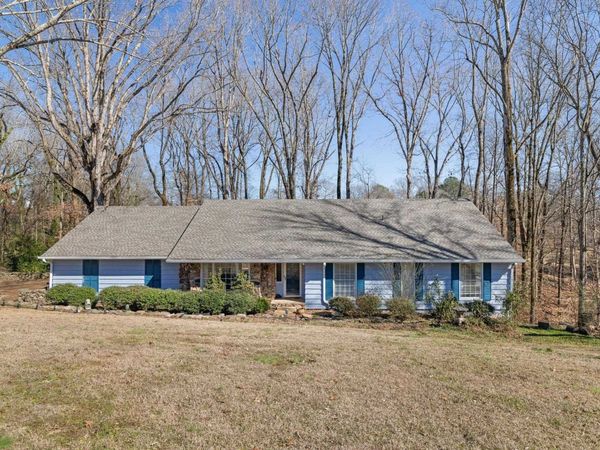 1900 Liberty Ave NW, Russellville, AL 35653