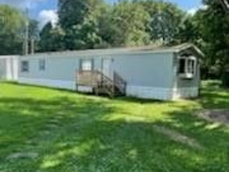 24 12 Street W, Dresden, OH 43821 Photo 1