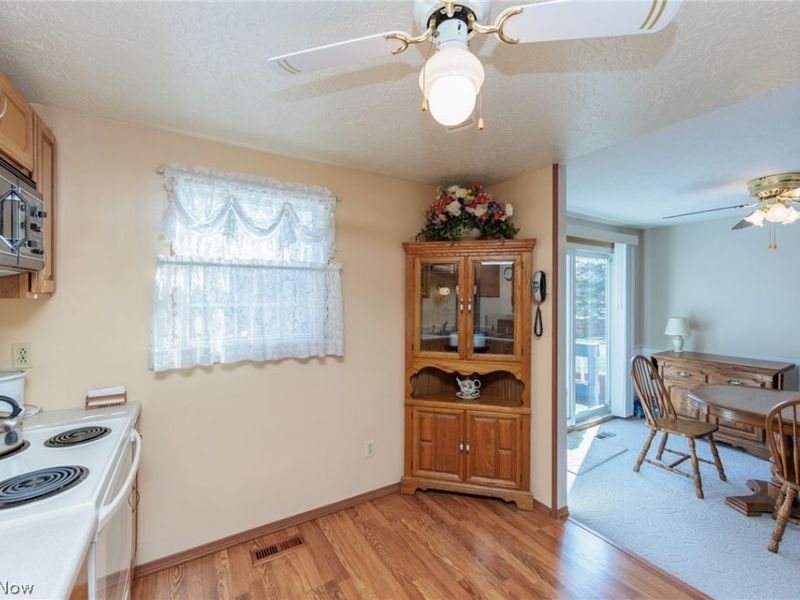 599 Berkshire Drive , Medina, OH 44256 Photo 12