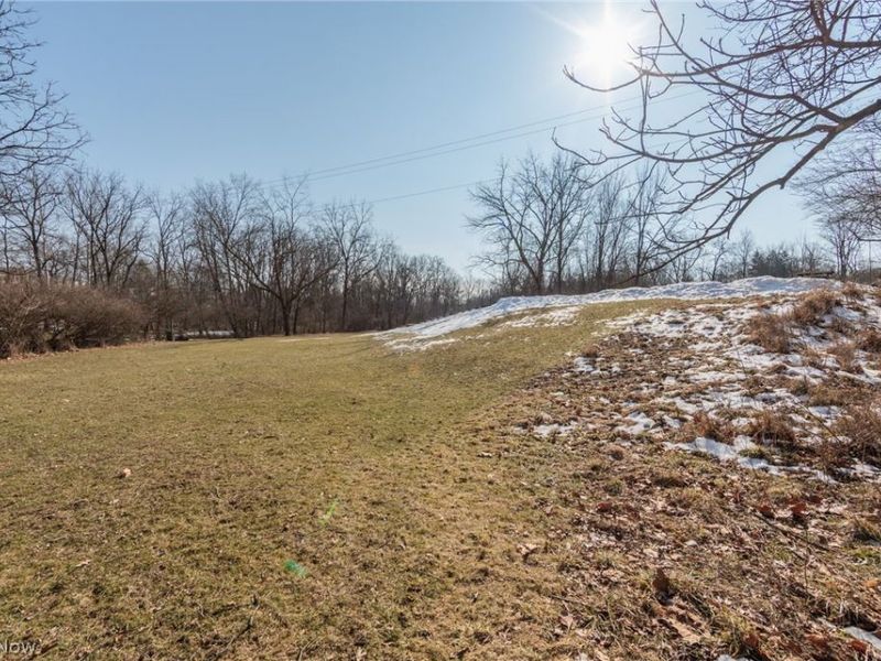 599 Berkshire Drive , Medina, OH 44256 Photo 7