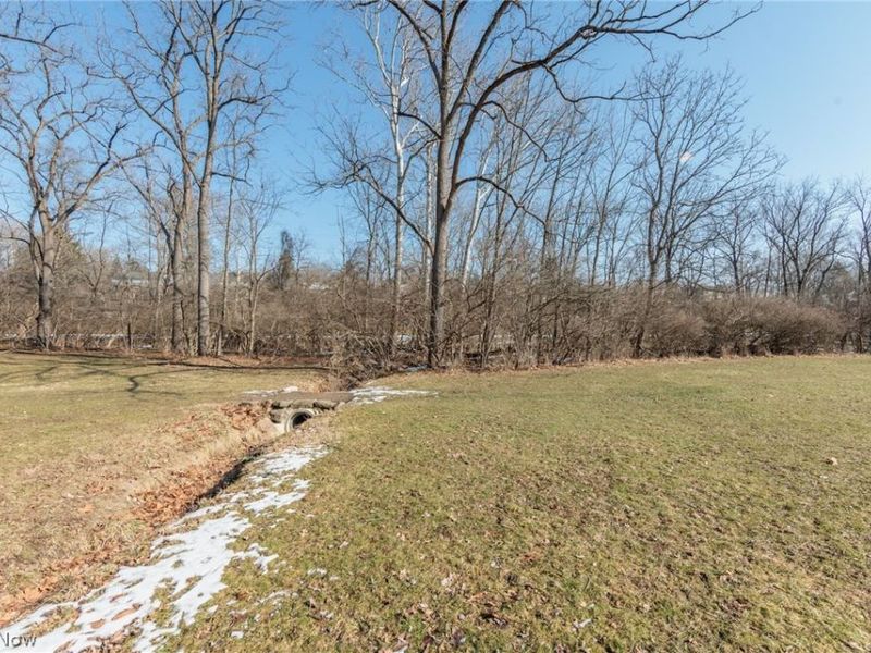 599 Berkshire Drive , Medina, OH 44256 Photo 8