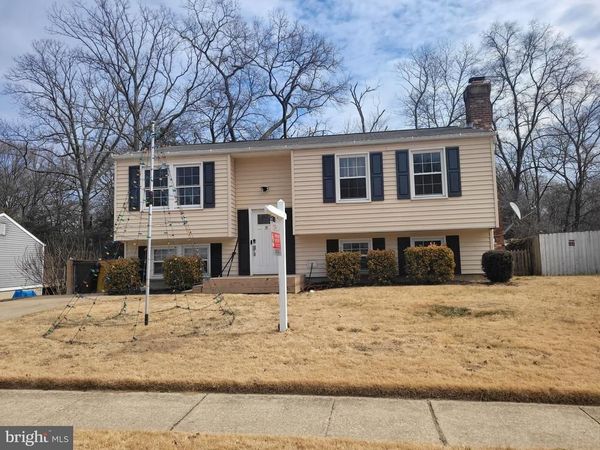 273 LAGUNA CIRCLE , SEVERNA PARK, MD 21146