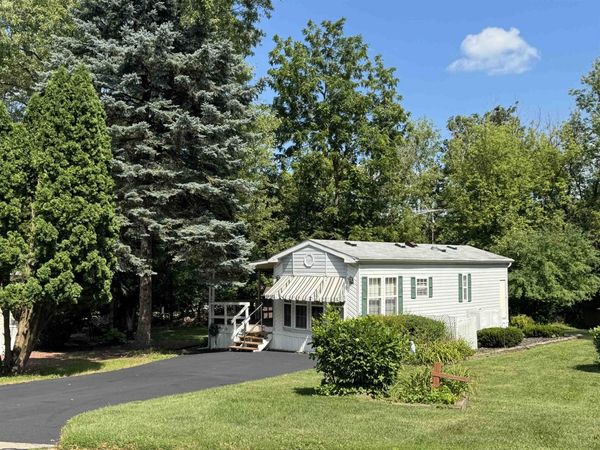 420 Skyline Drive, Edgerton, WI 53534