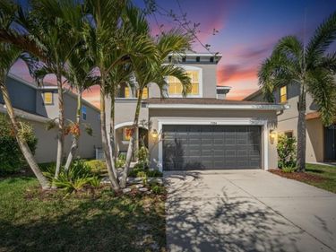 7504 LANTERN PARK AVENUE , APOLLO BEACH, FL 33572