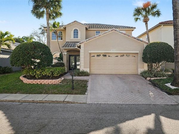 10618 HATTERAS DRIVE, TAMPA, FL 33615