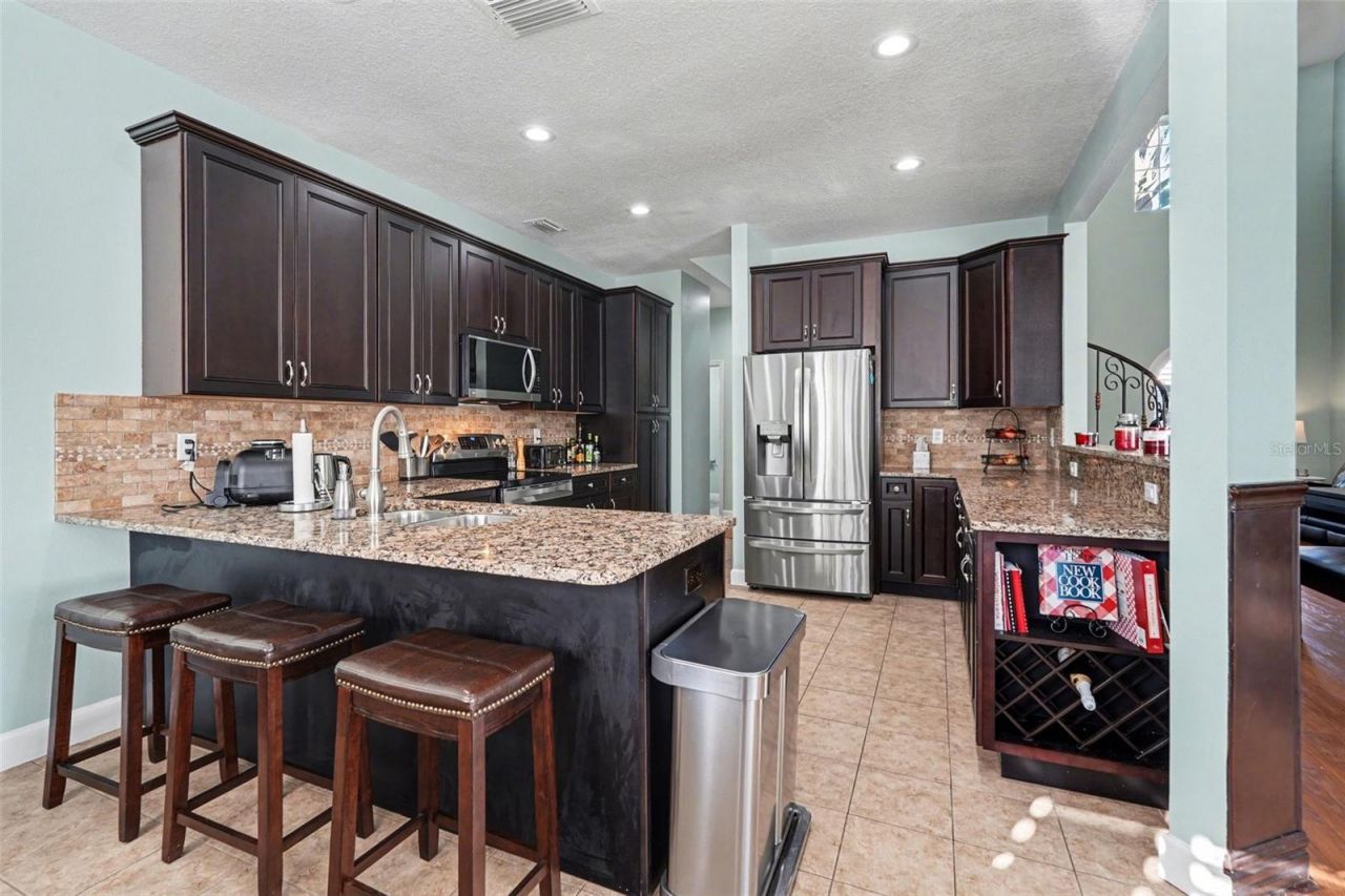 10618 Hatteras Drive , Tampa, FL 33615 Photo