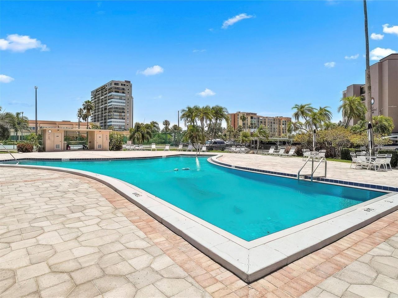 7600 Sun Island Drive S, Unit 107, South Pasadena, FL 33707 Photo