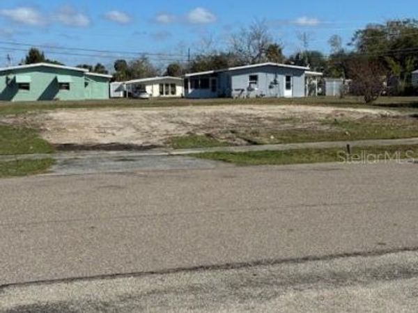 21124 MCGUIRE AVENUE , PORT CHARLOTTE, FL 33952