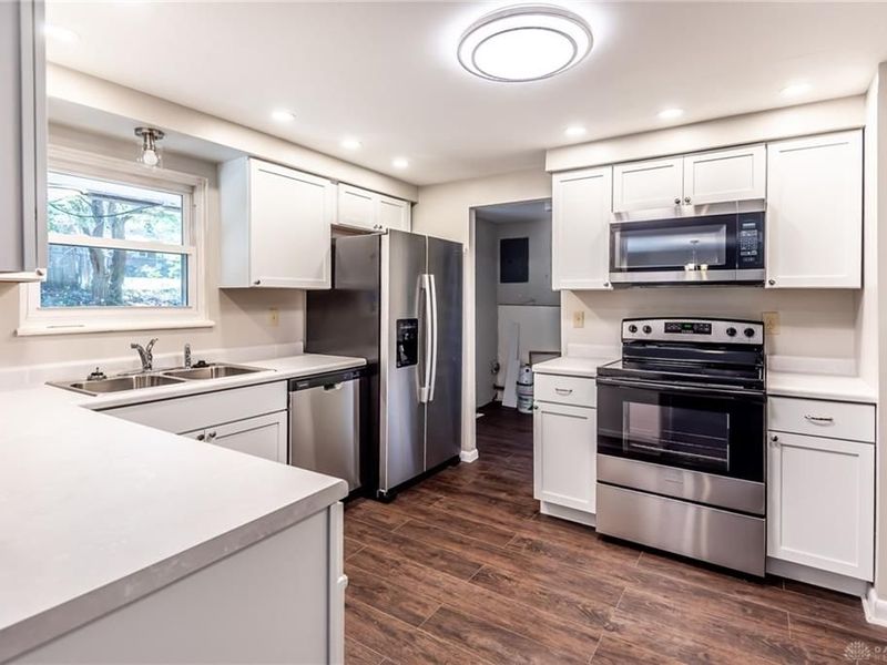 5080 Tilbury Road, Huber Heights, OH 45424 Photo 3